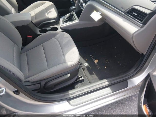 2020 HYUNDAI ELANTRA SE 5