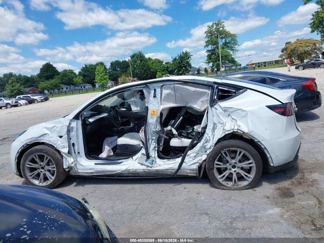 2022 TESLA MODEL Y LONG RANGE DUAL MOTOR ALL-WHEEL DRIVE 12