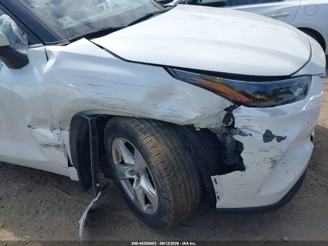 2022 TOYOTA HIGHLANDER LE 6