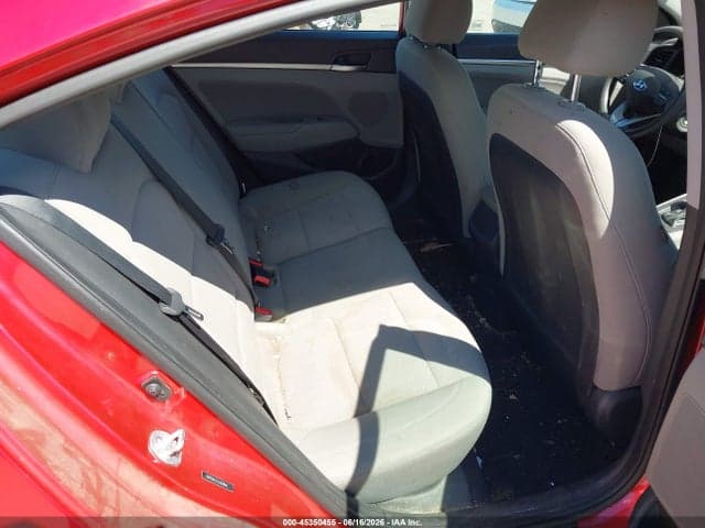 2020 HYUNDAI ELANTRA SEL 8