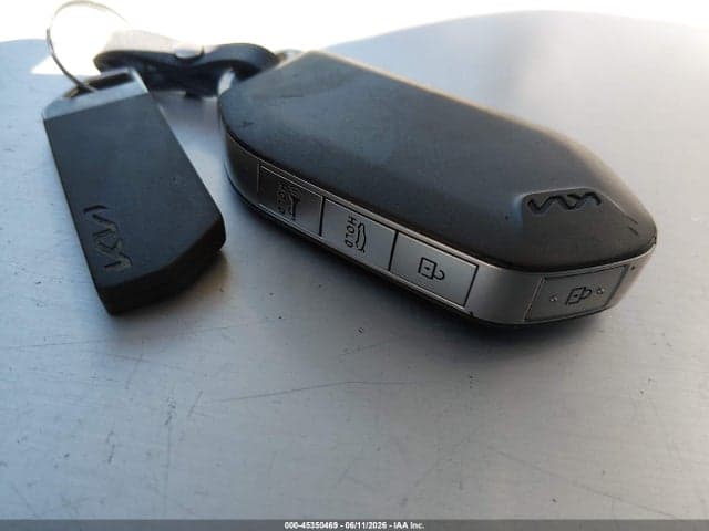 2025 KIA K4 LXS 11