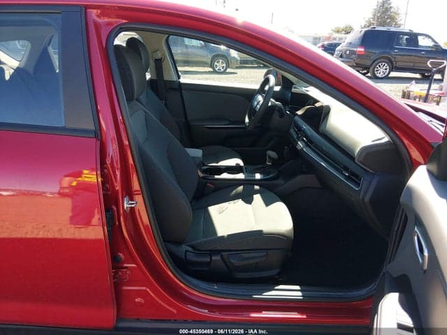2025 KIA K4 LXS 5