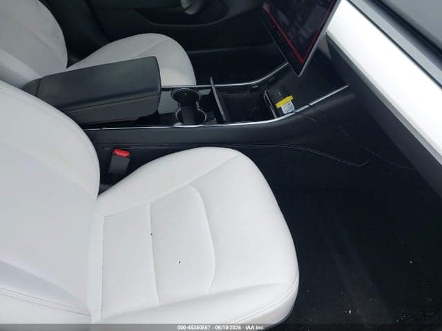 2018 TESLA MODEL 3 LONG RANGE/PERFORMANCE 5