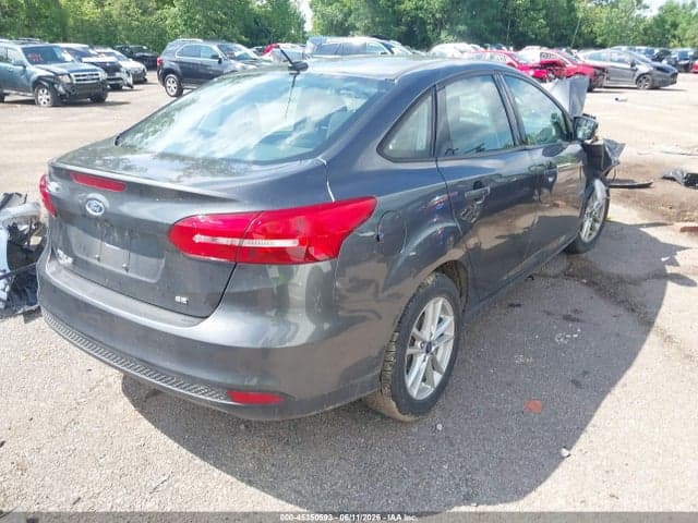 2017 FORD FOCUS SE 4