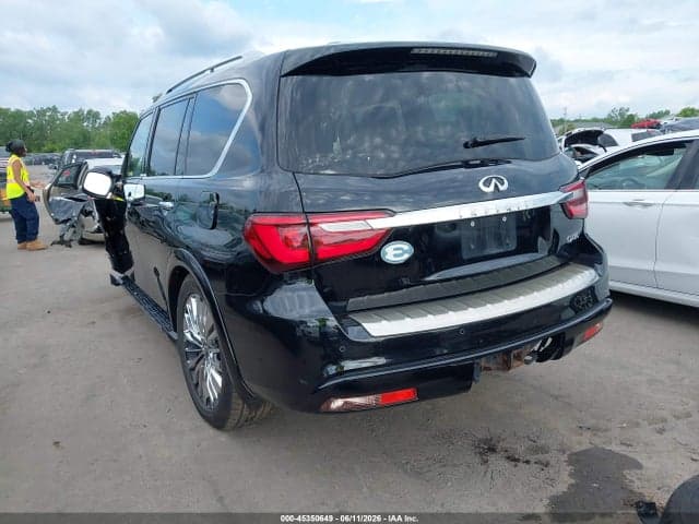 2019 INFINITI QX80 LUXE 3