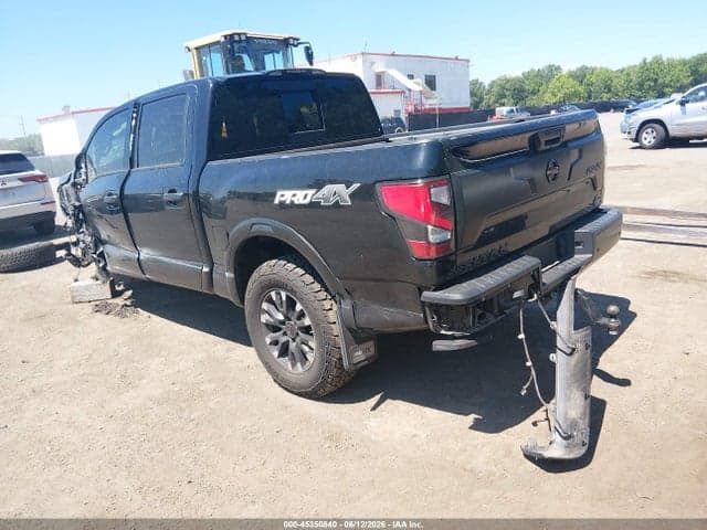 2021 NISSAN TITAN PRO-4X 4X4 3