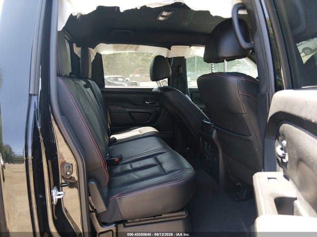 2021 NISSAN TITAN PRO-4X 4X4 8