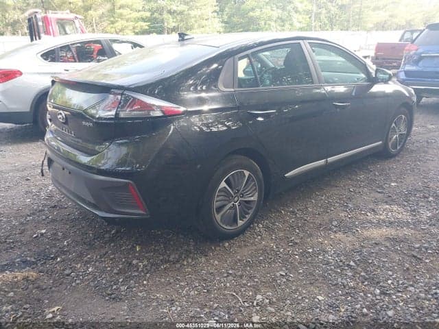 2021 HYUNDAI IONIQ PLUG-IN HYBRID SE 4