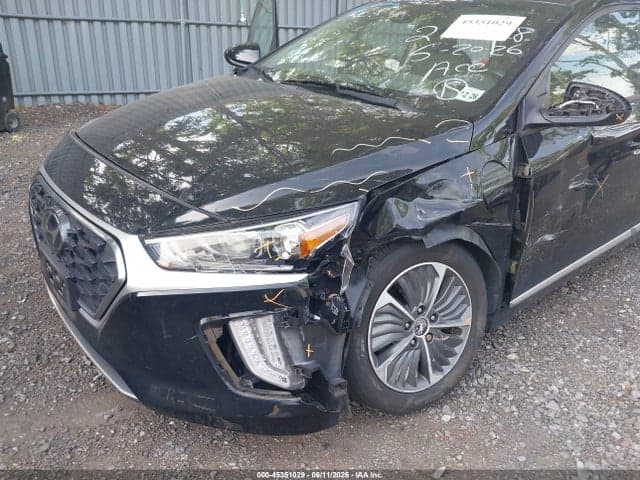 2021 HYUNDAI IONIQ PLUG-IN HYBRID SE 6