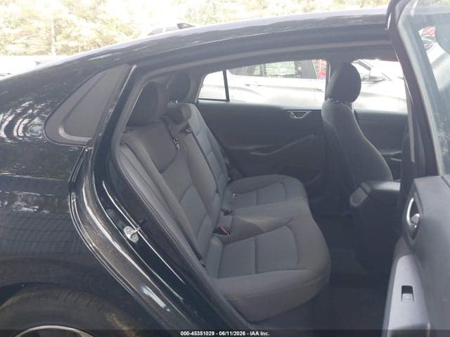 2021 HYUNDAI IONIQ PLUG-IN HYBRID SE 8
