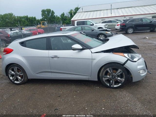 2017 HYUNDAI VELOSTER VALUE EDITION 13