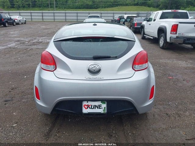 2017 HYUNDAI VELOSTER VALUE EDITION 16