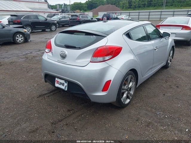 2017 HYUNDAI VELOSTER VALUE EDITION 4