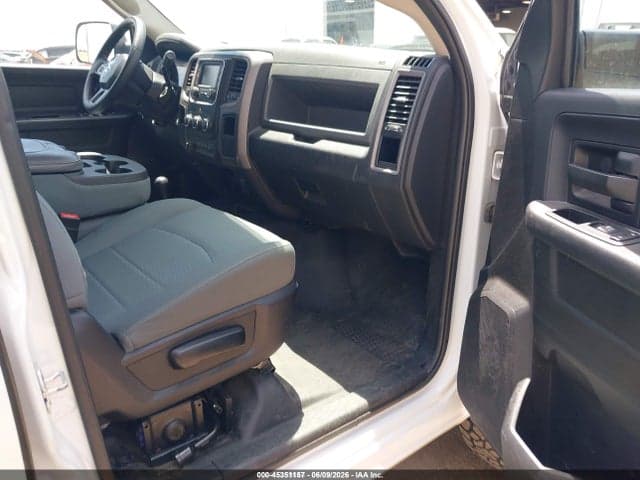 2017 RAM 3500 TRADESMAN 4X4 8' BOX 5
