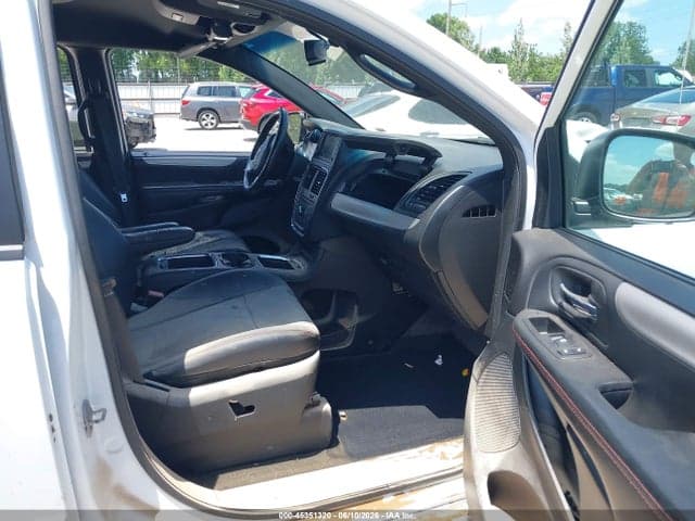 2017 DODGE GRAND CARAVAN GT 5