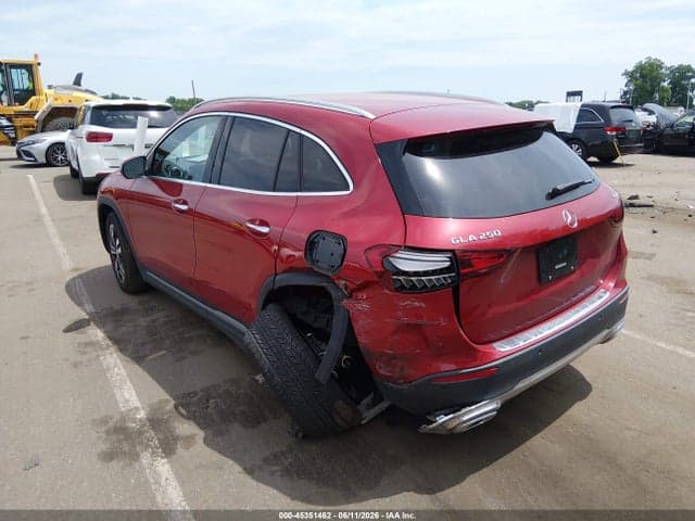 2026 MERCEDES-BENZ GLA 250 4MATIC 3