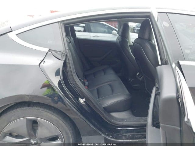 2019 TESLA MODEL 3 8