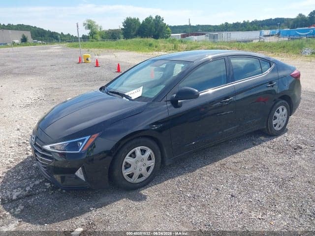 2019 HYUNDAI ELANTRA SE 2