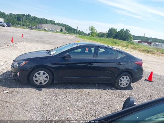 2019 HYUNDAI ELANTRA SE 15