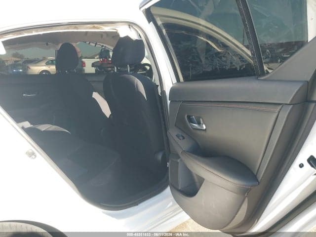 2023 NISSAN SENTRA SR XTRONIC CVT 8
