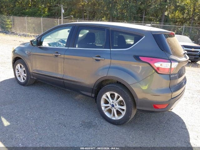 2017 FORD ESCAPE SE 3