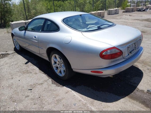 2000 JAGUAR XK8 3