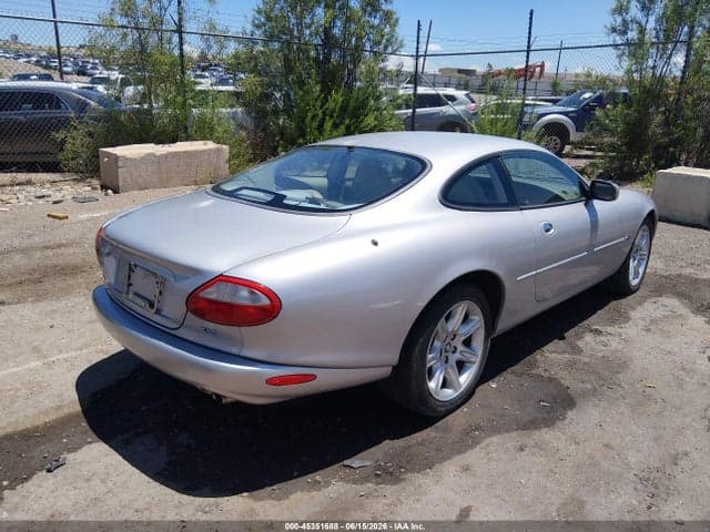 2000 JAGUAR XK8 4