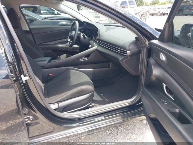 2023 HYUNDAI ELANTRA SEL 5