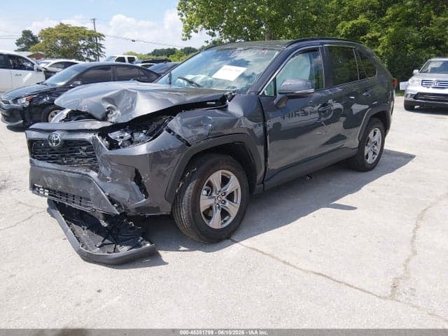 2025 TOYOTA RAV4 XLE 2