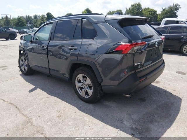 2025 TOYOTA RAV4 XLE 3