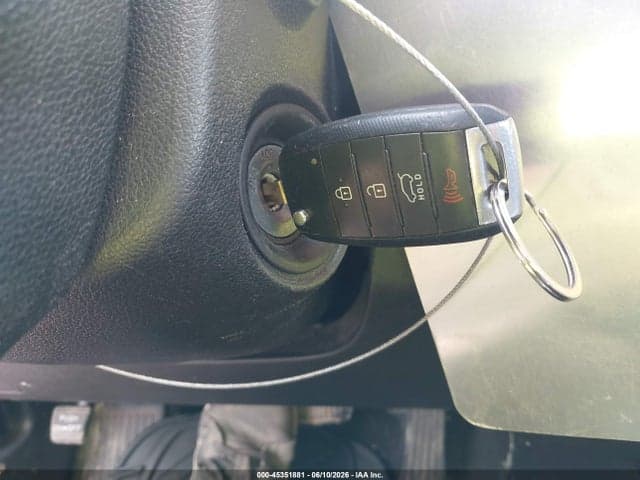2017 KIA SORENTO 2.4L L 11