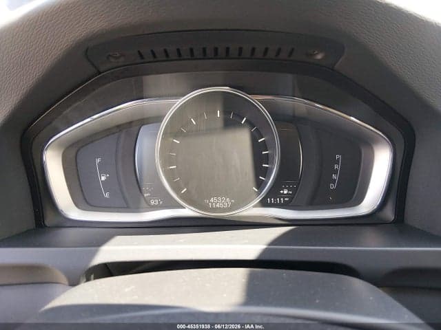 2017 VOLVO V60 T5 7