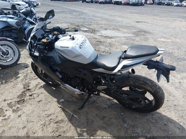 2025 KAWASAKI ZX400 S 3