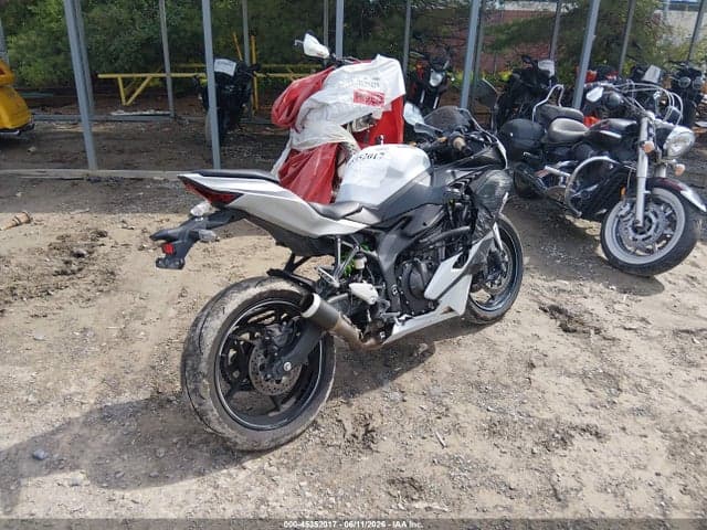 2025 KAWASAKI ZX400 S 4