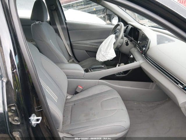 2023 HYUNDAI ELANTRA SEL 5