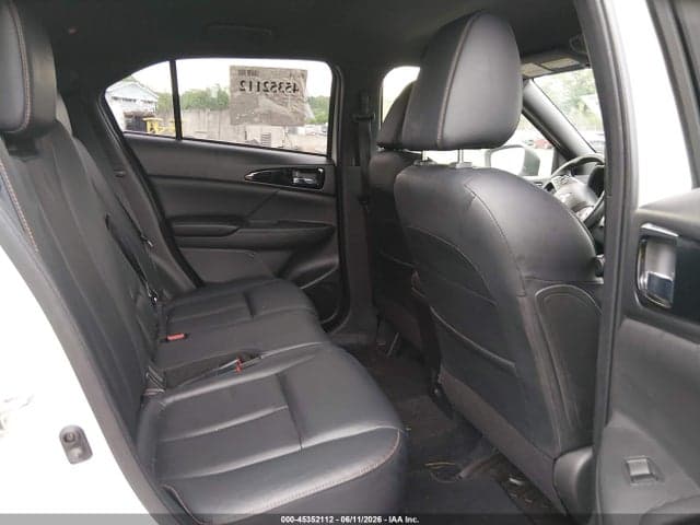 2020 MITSUBISHI ECLIPSE CROSS 8