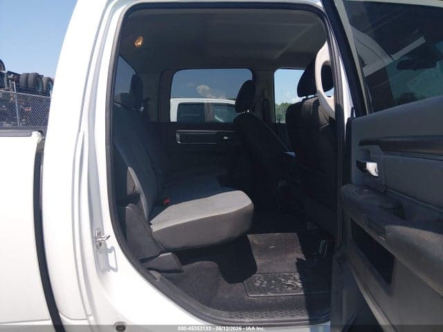 2021 RAM 1500 CLASSIC SLT 4X2 6'4 BOX 8