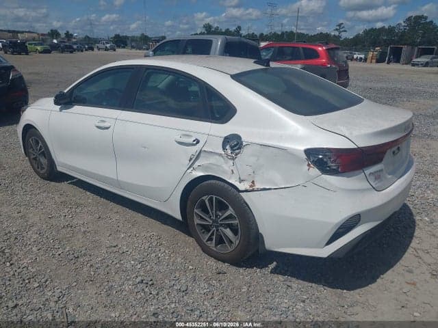 2024 KIA FORTE LXS 3