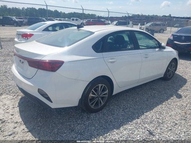2024 KIA FORTE LXS 4