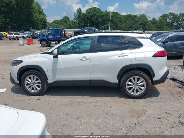 2024 TOYOTA COROLLA CROSS LE 14