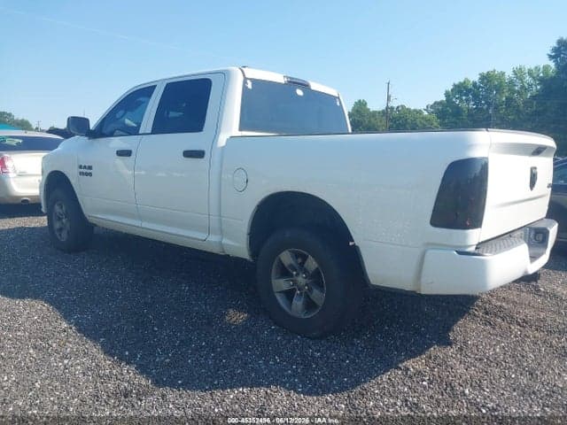 2018 RAM 1500 EXPRESS 4X4 5'7 BOX 3