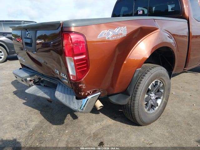 2018 NISSAN FRONTIER SV 17