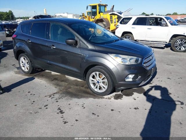 2019 FORD ESCAPE SE 1