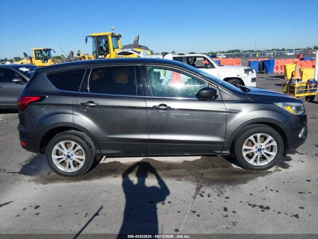 2019 FORD ESCAPE SE 13