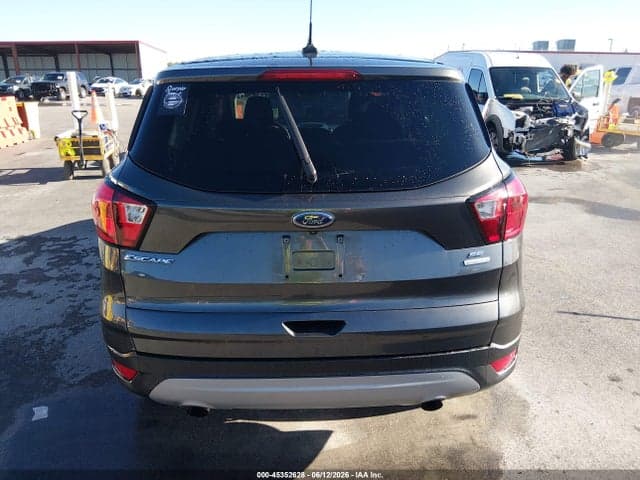 2019 FORD ESCAPE SE 16