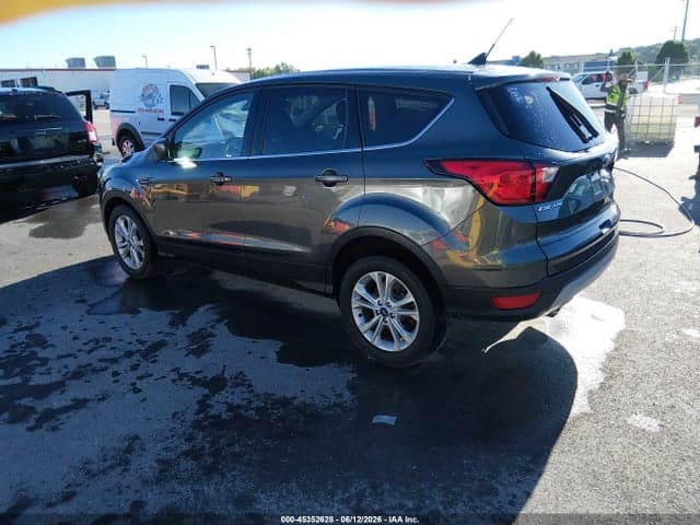 2019 FORD ESCAPE SE 3