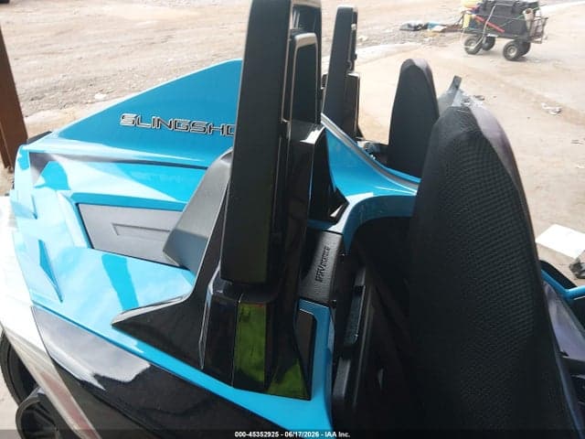 2020 POLARIS SLINGSHOT R 8