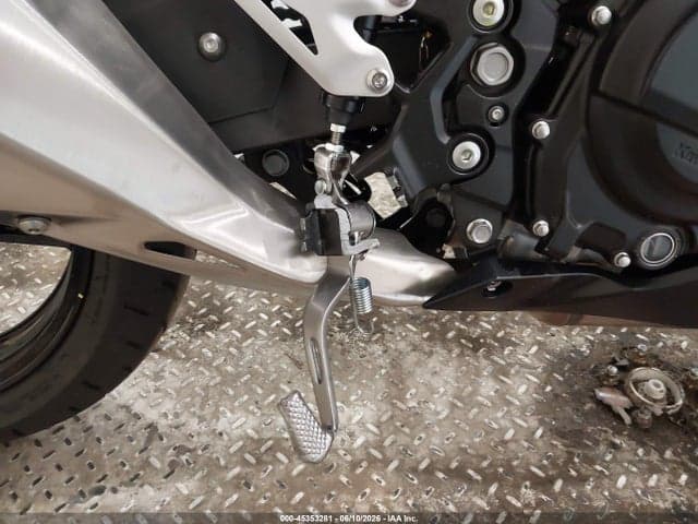 2026 KAWASAKI EX500 H 17