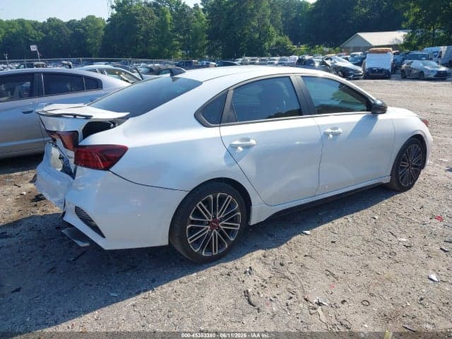 2024 KIA FORTE GT 4