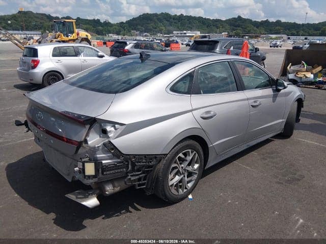 2023 HYUNDAI SONATA SEL 4
